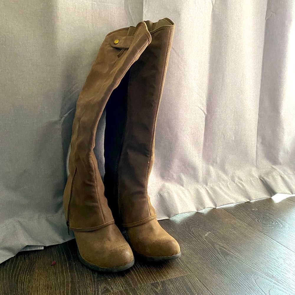 Fergalicious Tall Suede Boots New Size 8 in Brown